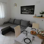 Апартаменты In - Insel Krk 34609 *